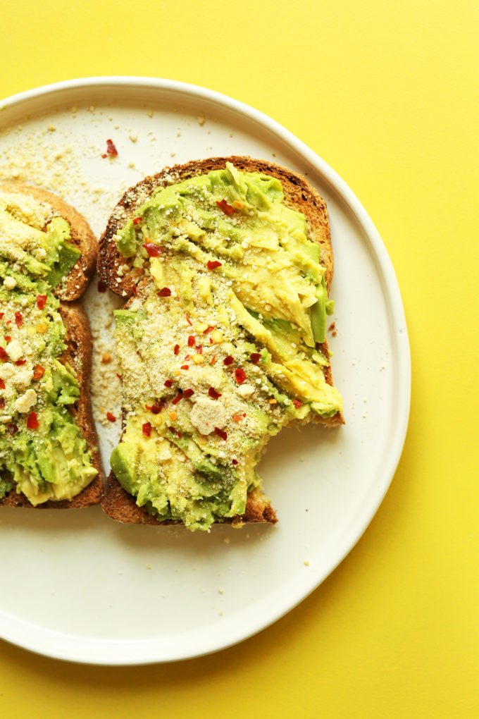 my-go-to-avocado-toast-5-minutes-3-ingredients-so-delicious-vegan-glutenfree-avocado-recipe-breakfast-680x1020